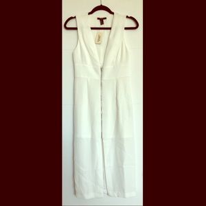 Sleeveless zip front dress with low V-plunge neck